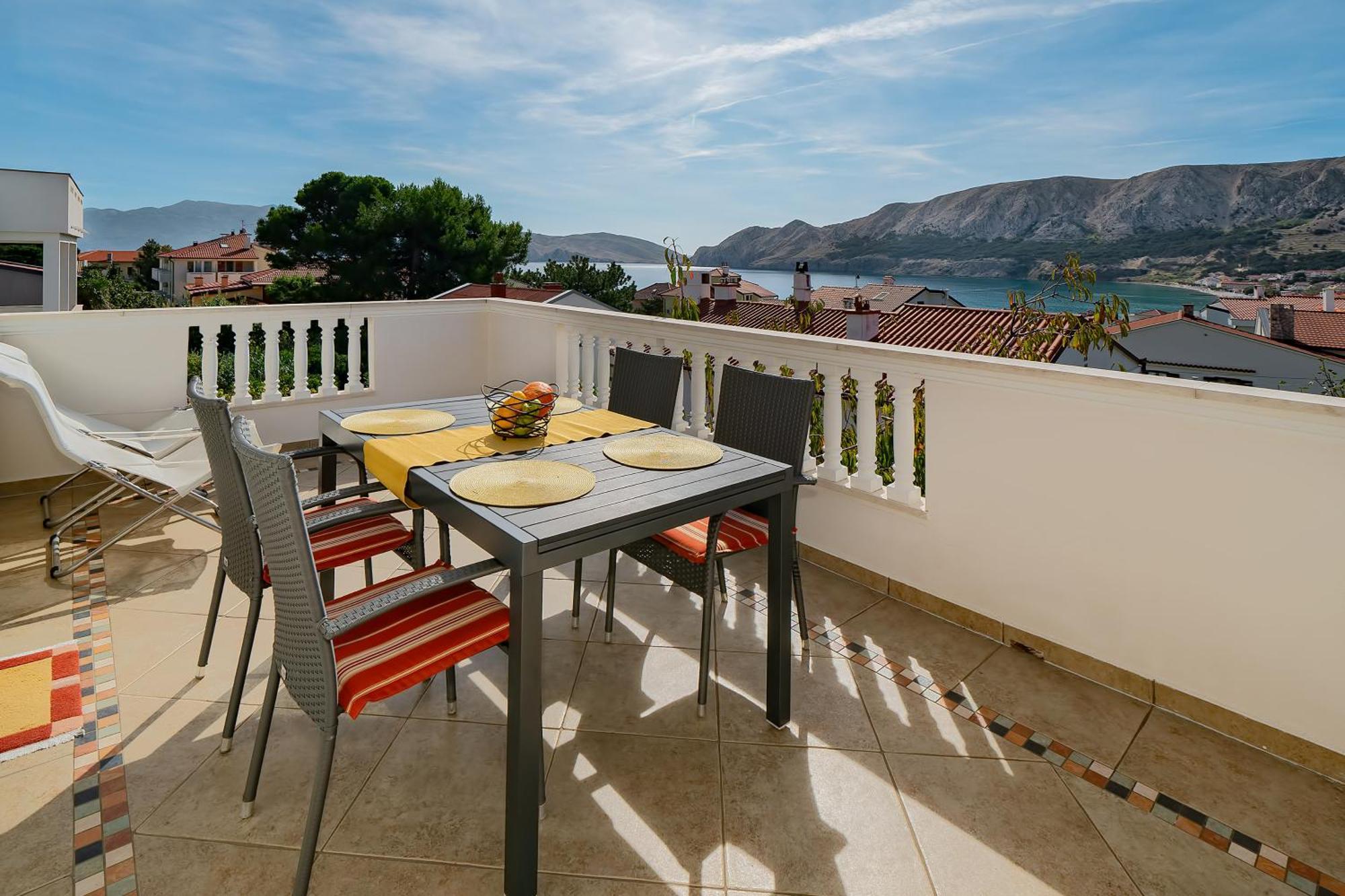 Apartments With Terrace Baška Rom bilde