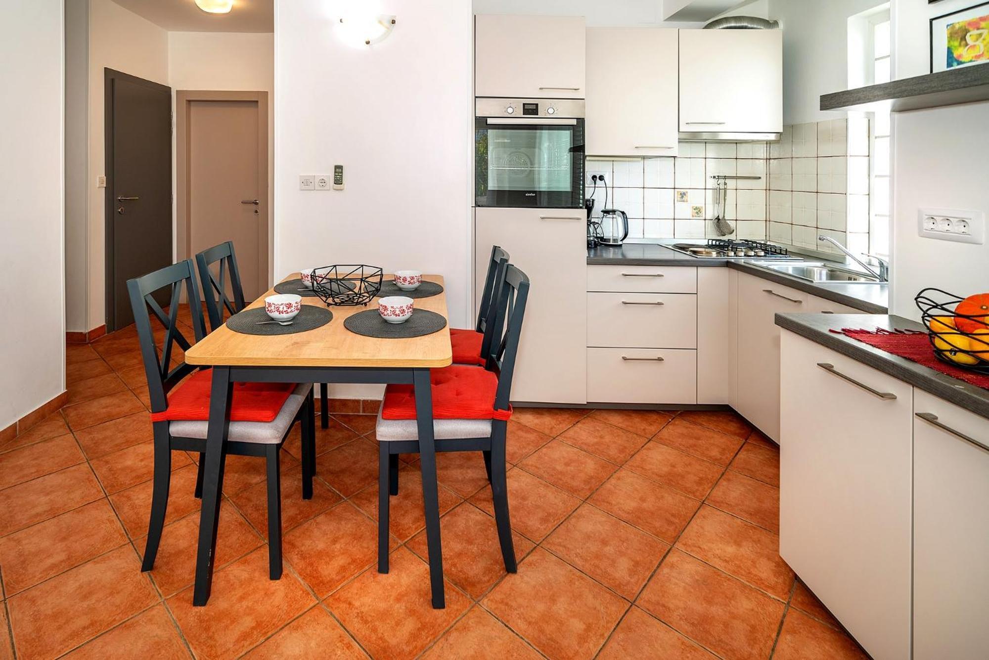 Apartments With Terrace Baška Rom bilde